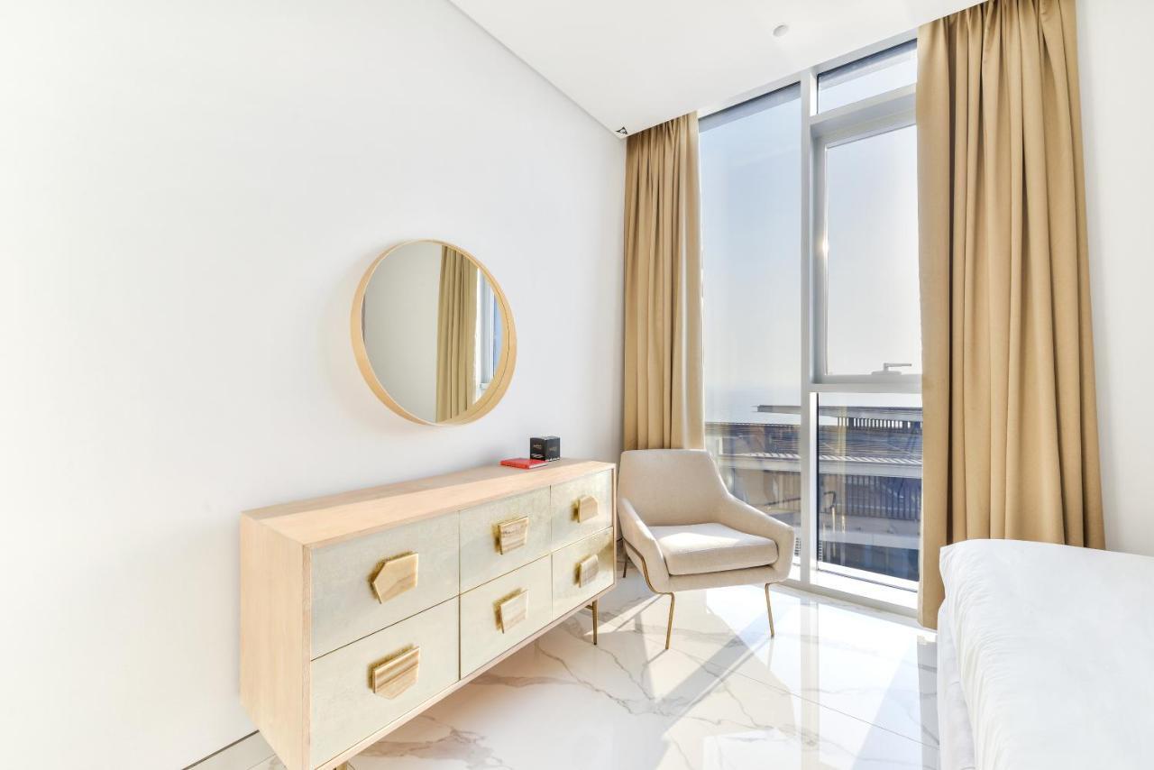 Luxe 3 Bedroom Oceanfront Apartment In The Heart Of Bluewaters Island Dubai Luaran gambar
