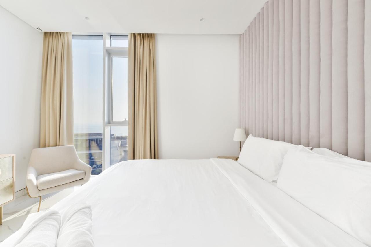 Luxe 3 Bedroom Oceanfront Apartment In The Heart Of Bluewaters Island Dubai Luaran gambar
